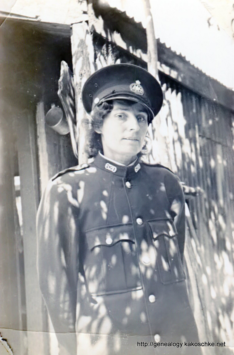 Elsie Bath (nee Kakoschke)